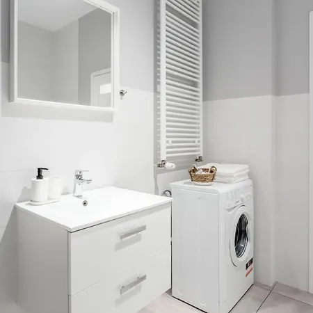 تشيل أبارتمنتس سيتي لينك *