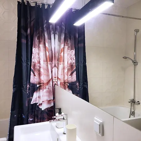 تشيل أبارتمنتس سيتي لينك شقة *